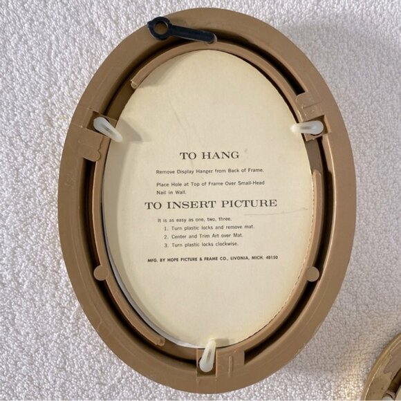 Vintage Floral Oval Wall Art Set W Gold Tone Chunky Frames x2 - Picture 5 of 10